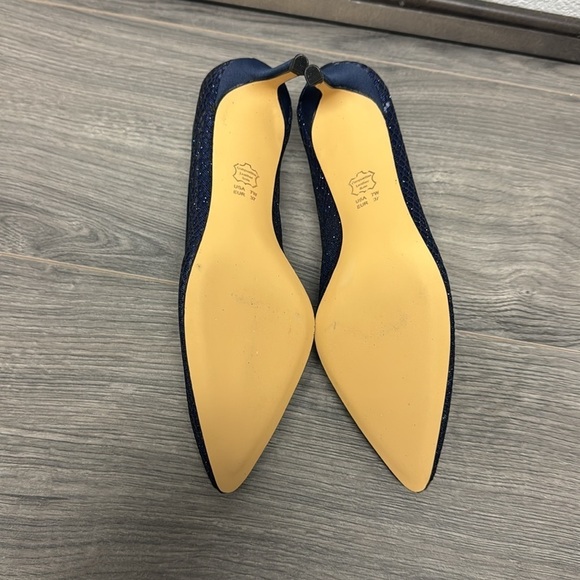 NINA NILEY NEW NAVY SATIN LOW-HEEL CLASSIC DRESSY PUMP (WIDE) - Picture 4 of 7